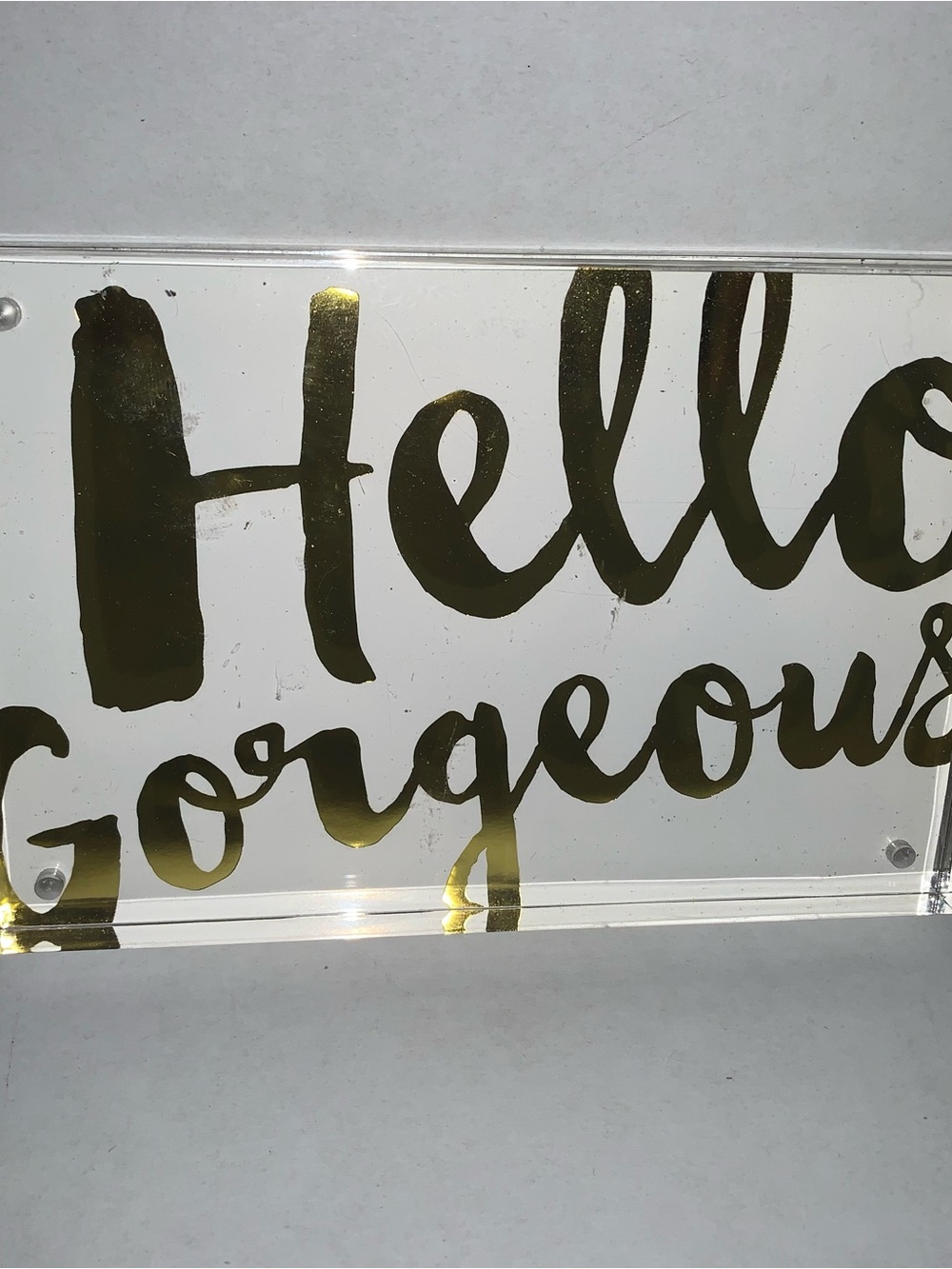 Gold 'Hello Gorgeous' Clear Acrylic Table Desk Photo Frame. Isaac Jacobs 4x6 NWT